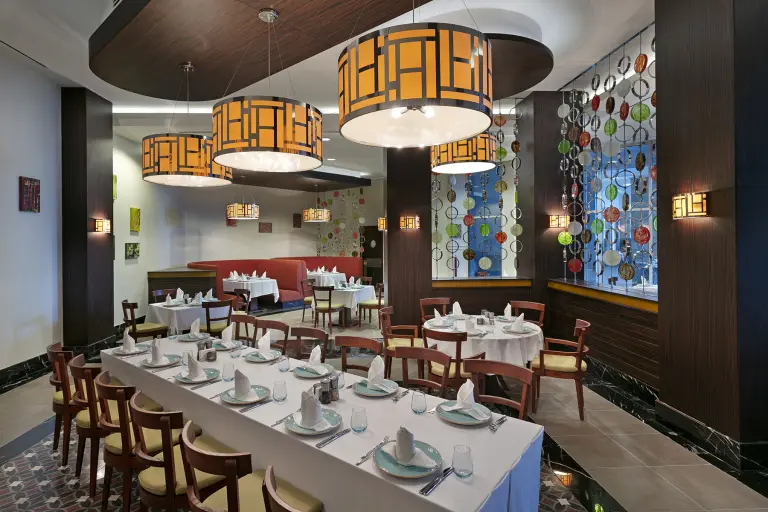 Restoran &amp; Bar