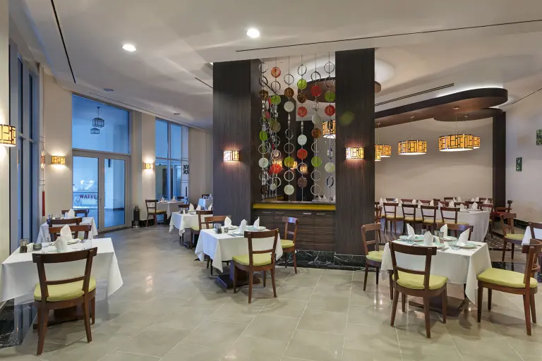 Restoran &amp; Bar